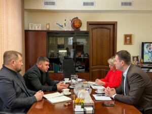 Детальніше про статтю Спільно до кліматичної стійкості